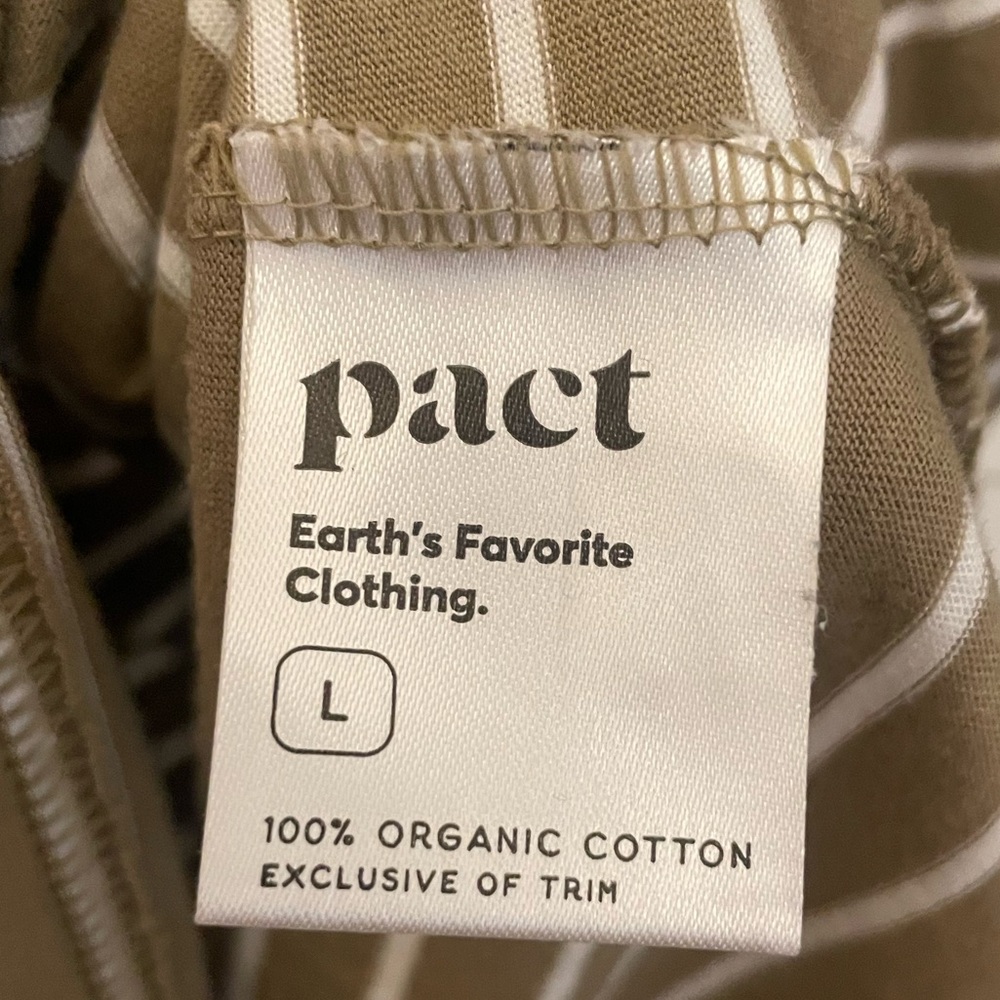 Pact V-Neck Softspun T-Shirt Size Large Olive Green White Stripes Organic Cotton - Picture 5 of 6